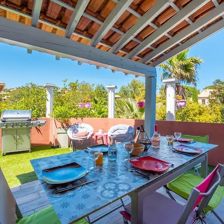 Dans Villa, Spa, 600 M Plage , Les Issambres, Golf St Tropez Roquebrune-sur Argens